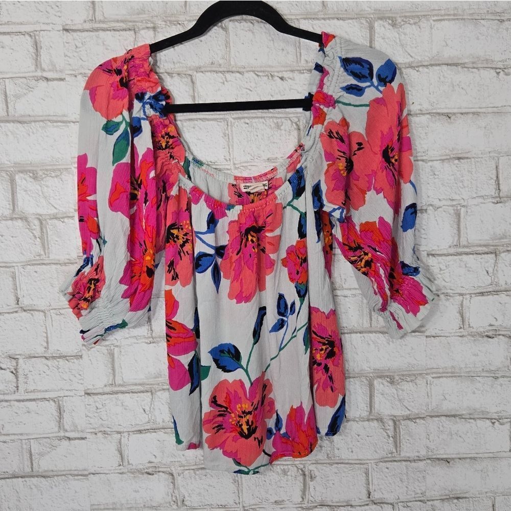 Billabong off shoulder floral top‎